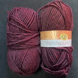 Lion's Pride Woolspun yarn - claret